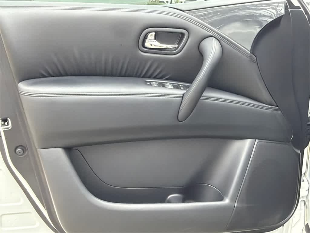 Thumbnail: 2022 Nissan Armada - 11