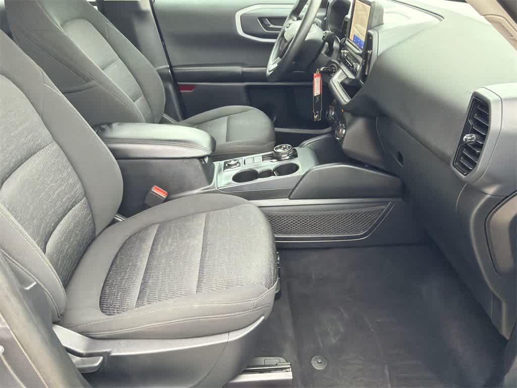 Thumbnail: 2021 Ford Bronco Sport - 12