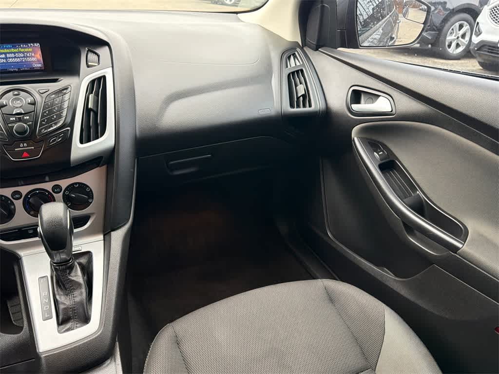 Thumbnail: 2013 Ford Focus - 20