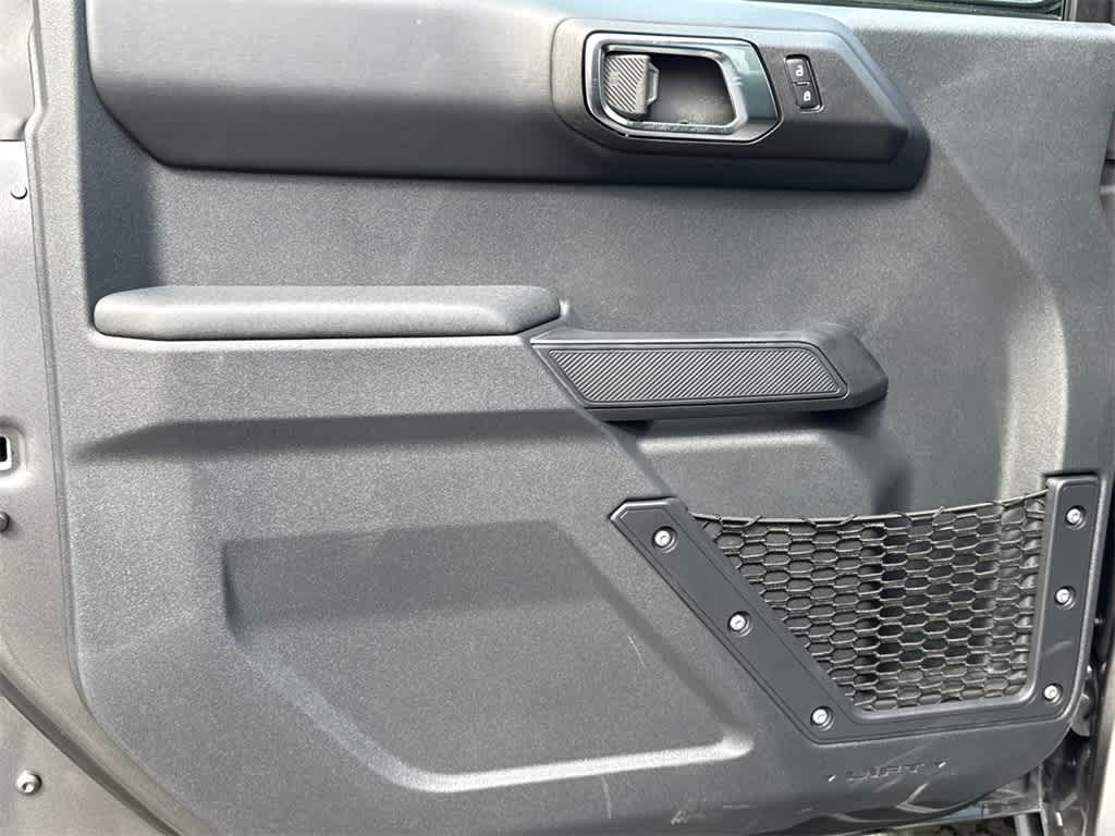 Thumbnail: 2025 Ford Bronco - 11