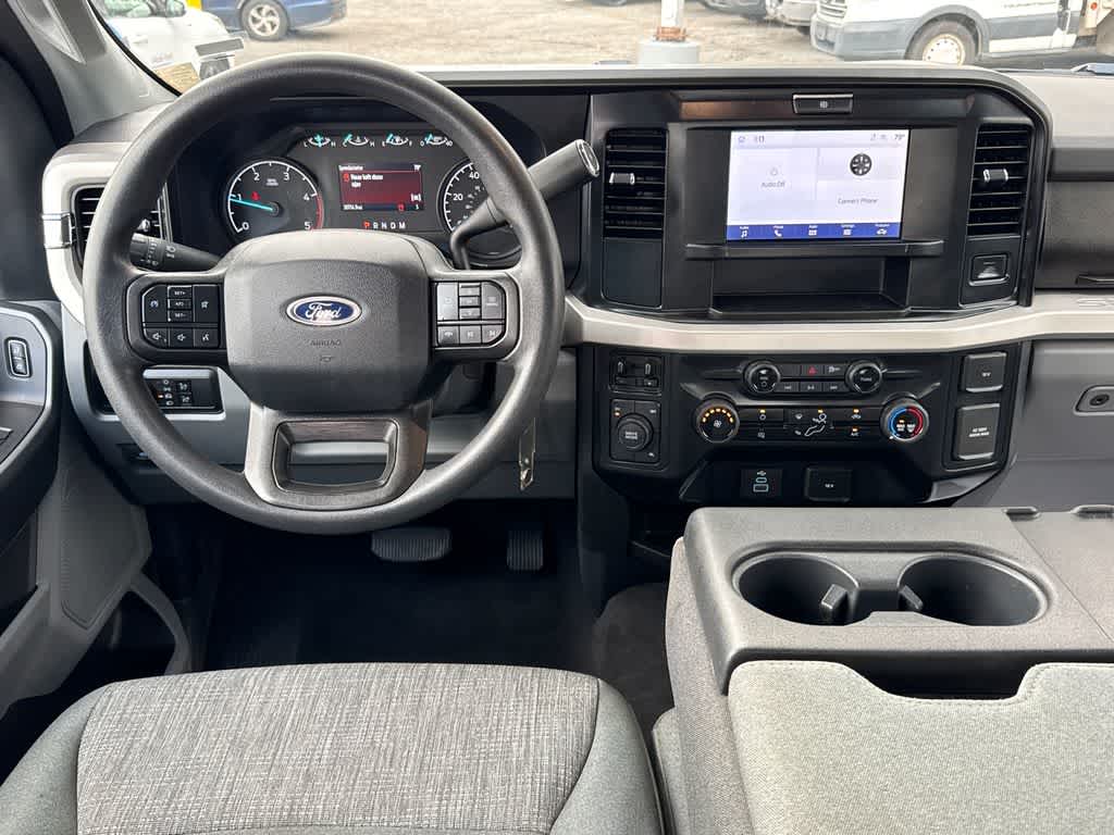 Thumbnail: 2025 Ford Econoline - 11