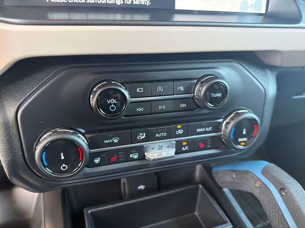 Thumbnail: 2022 Ford Bronco - 27