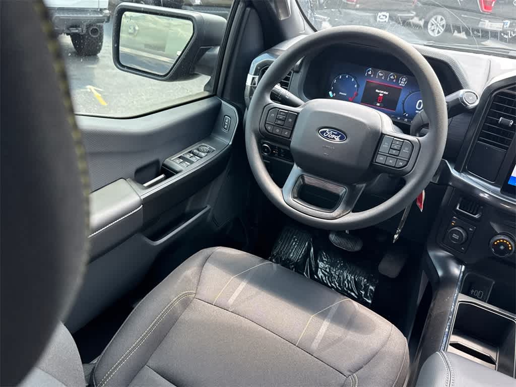 Thumbnail: 2025 Ford F-150 - 17