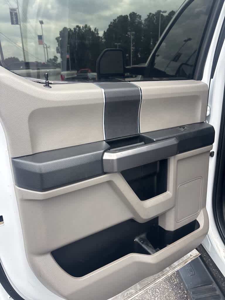 Thumbnail: 2021 Ford Econoline - 3