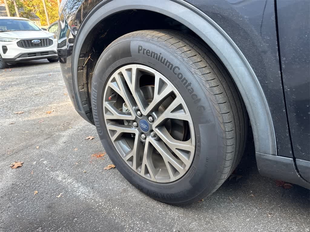 Thumbnail: 2020 Ford Escape - 5