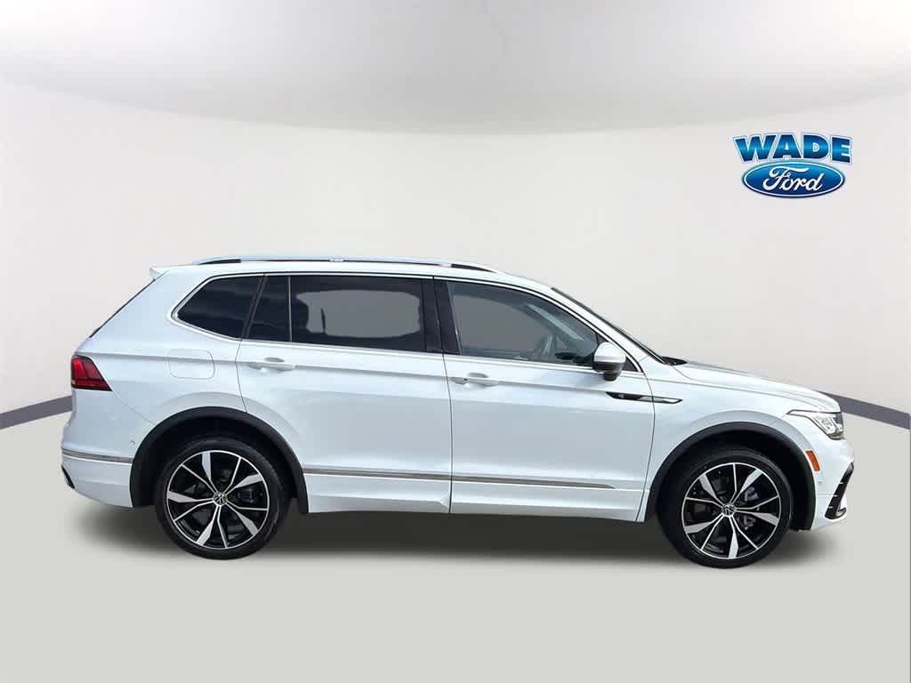 Thumbnail: 2022 Volkswagen Tiguan - 4