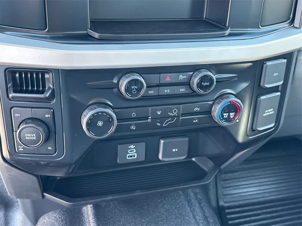 Thumbnail: 2025 Ford F-250 - 28