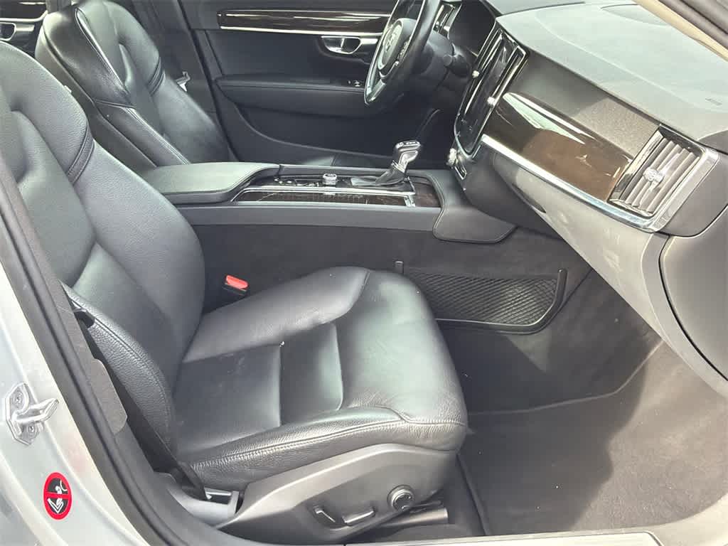 Thumbnail: 2018 Volvo S90 - 12