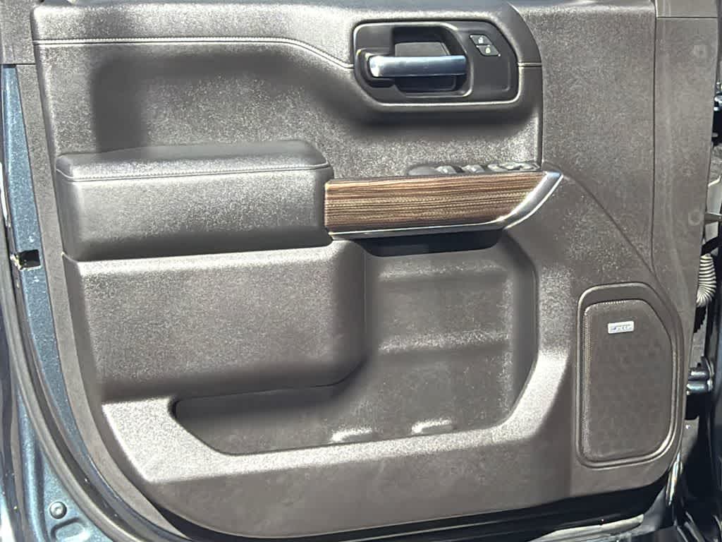 Thumbnail: 2020 Chevrolet Silverado 1500 - 11