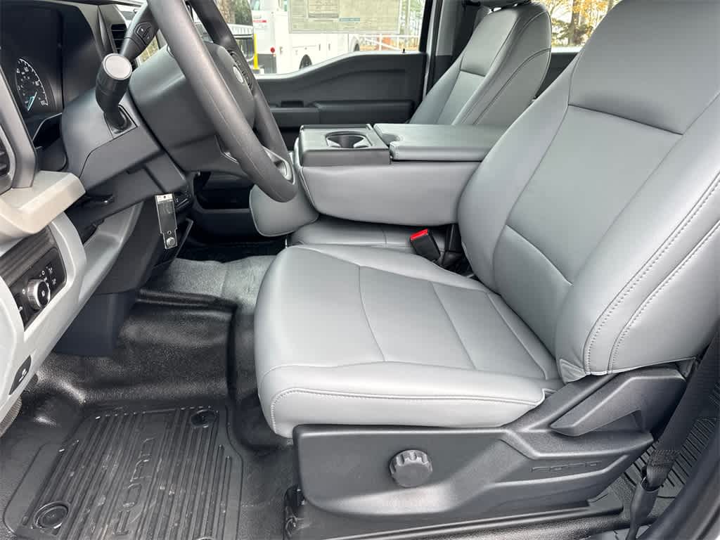 Thumbnail: 2025 Ford F-250 - 10