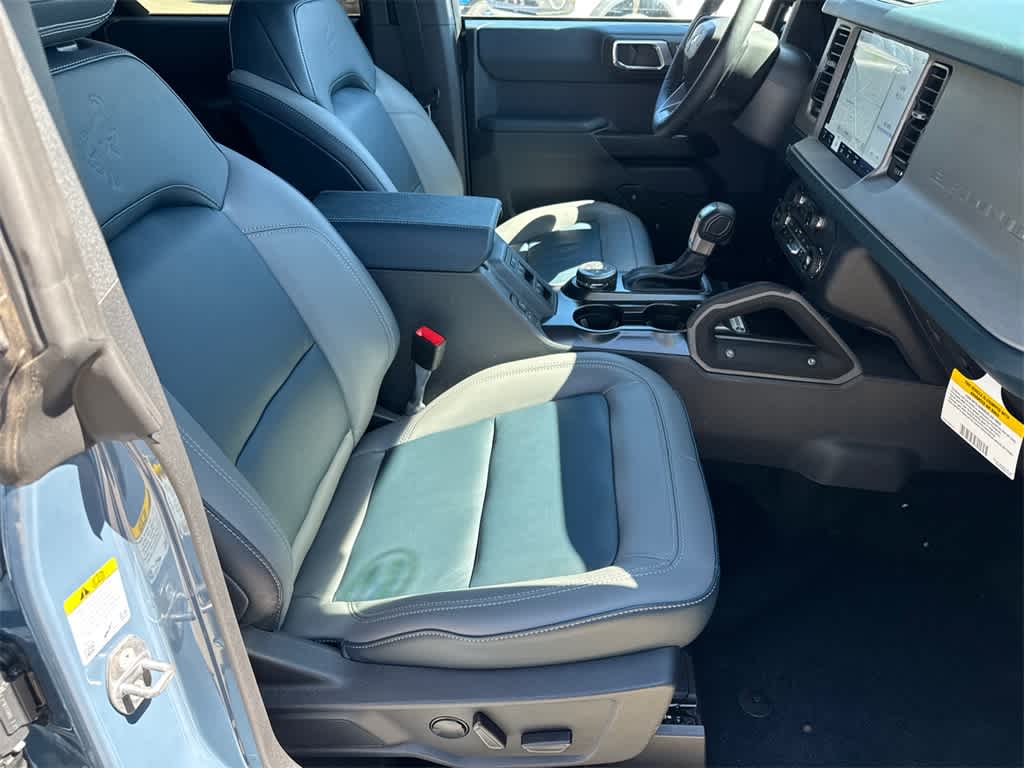 2024 Ford Bronco Outer Banks 13