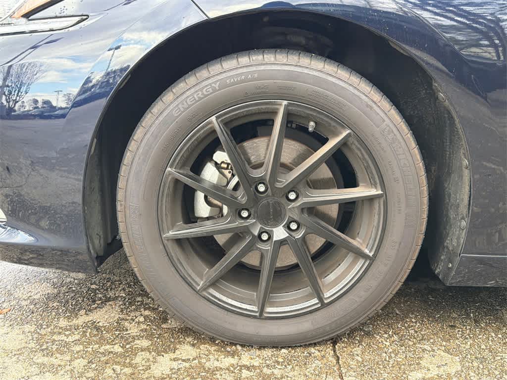 Thumbnail: 2020 Lexus ES - 8