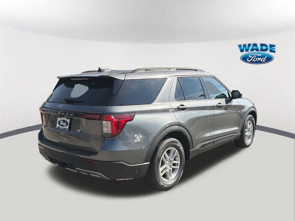 Thumbnail: 2026 Ford Explorer - 5