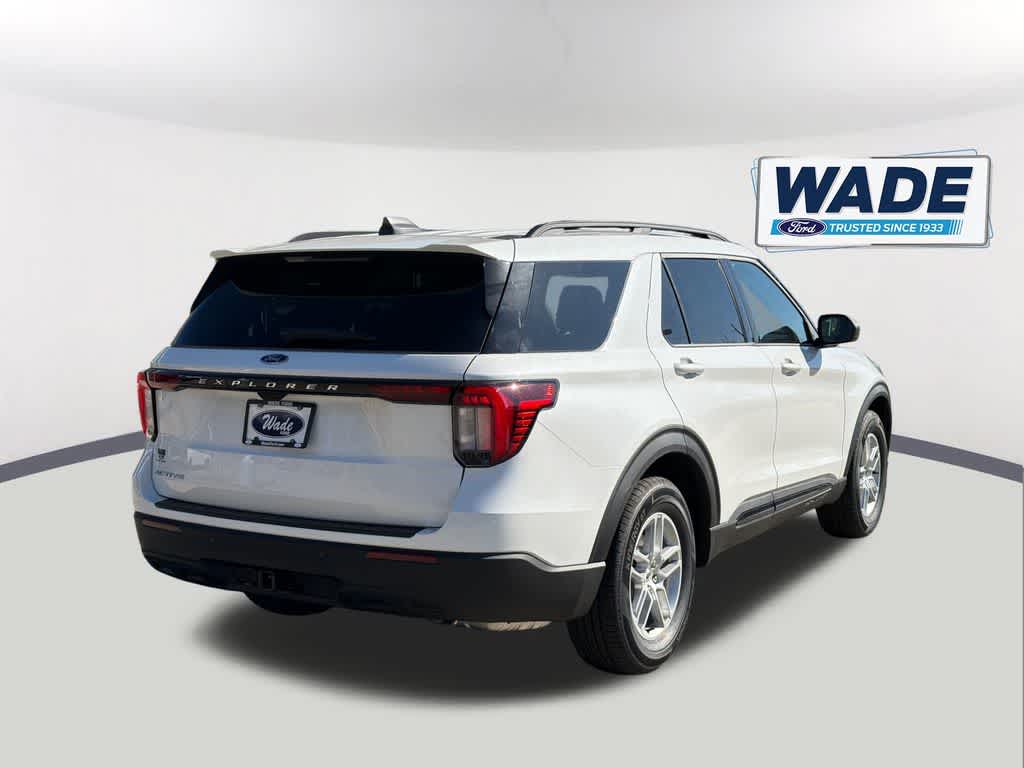 Thumbnail: 2026 Ford Explorer - 5