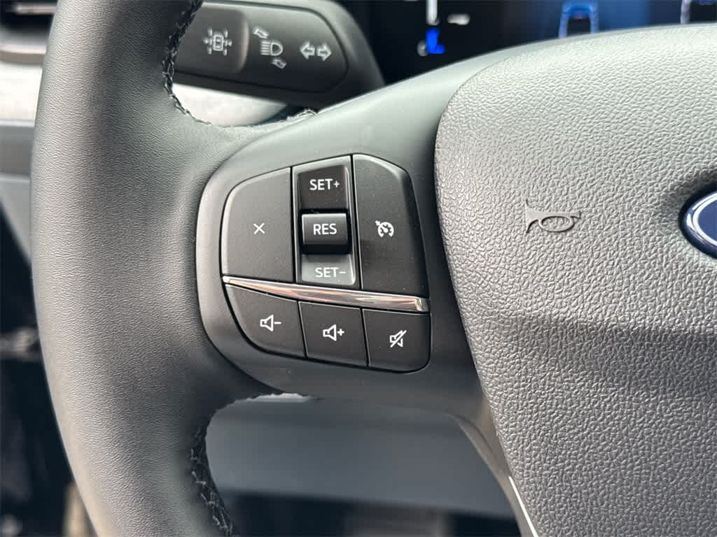 Thumbnail: 2025 Ford Maverick - 22