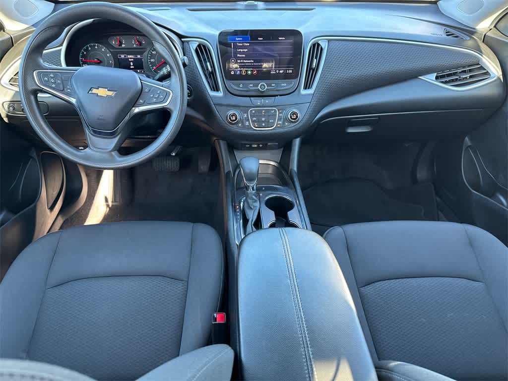 Thumbnail: 2023 Chevrolet Malibu - 18