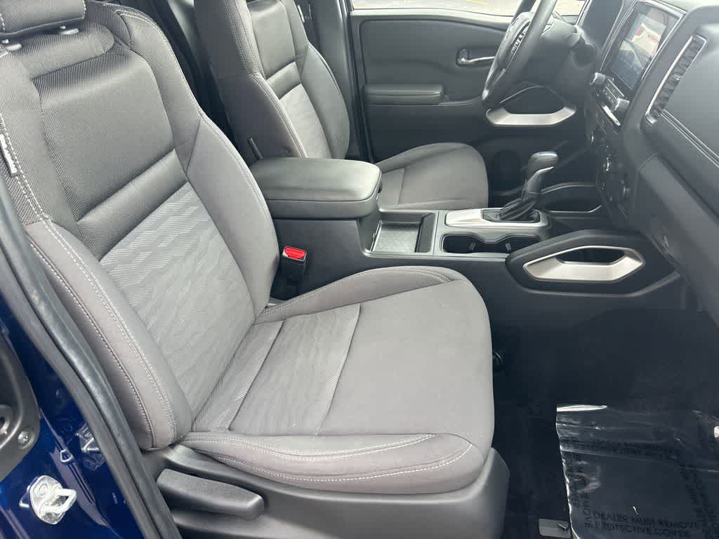 Thumbnail: 2022 Nissan Frontier - 12