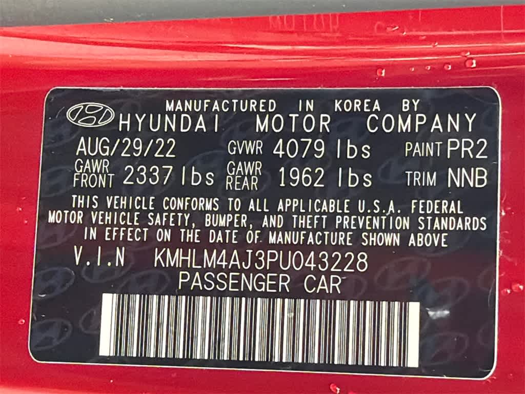 Thumbnail: 2023 Hyundai Elantra - 32