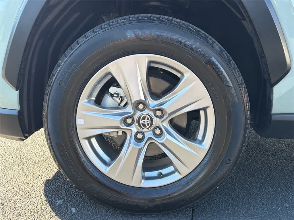 Thumbnail: 2023 Toyota RAV4 - 9