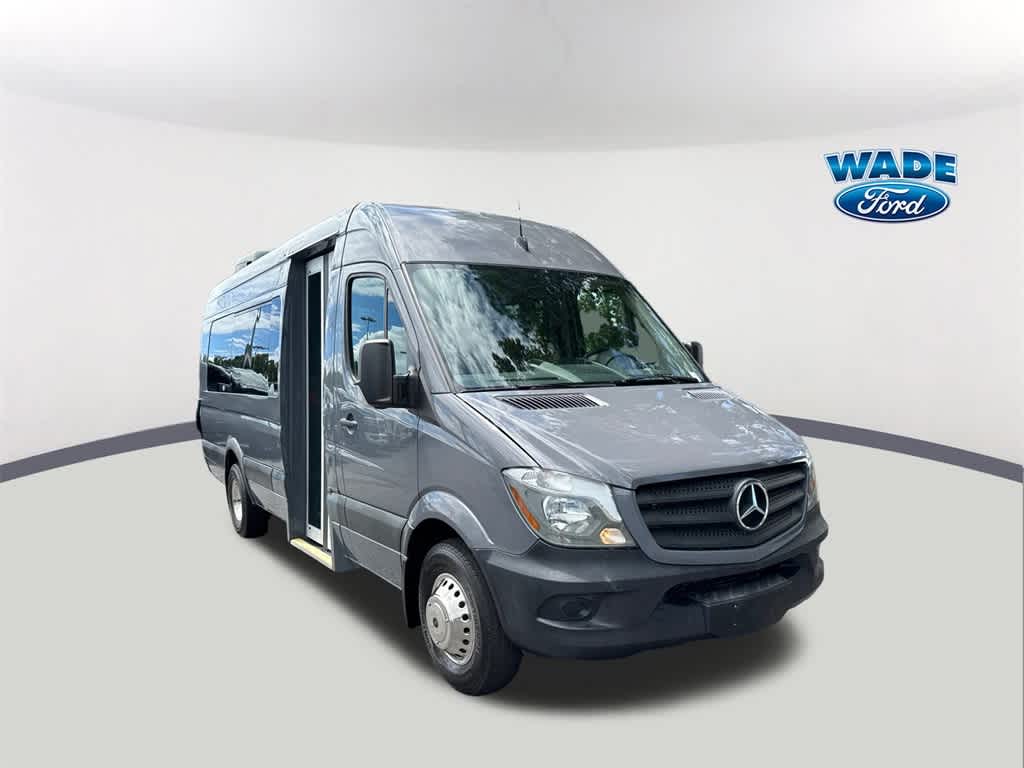Thumbnail: 2016 Mercedes-Benz Sprinter - 3