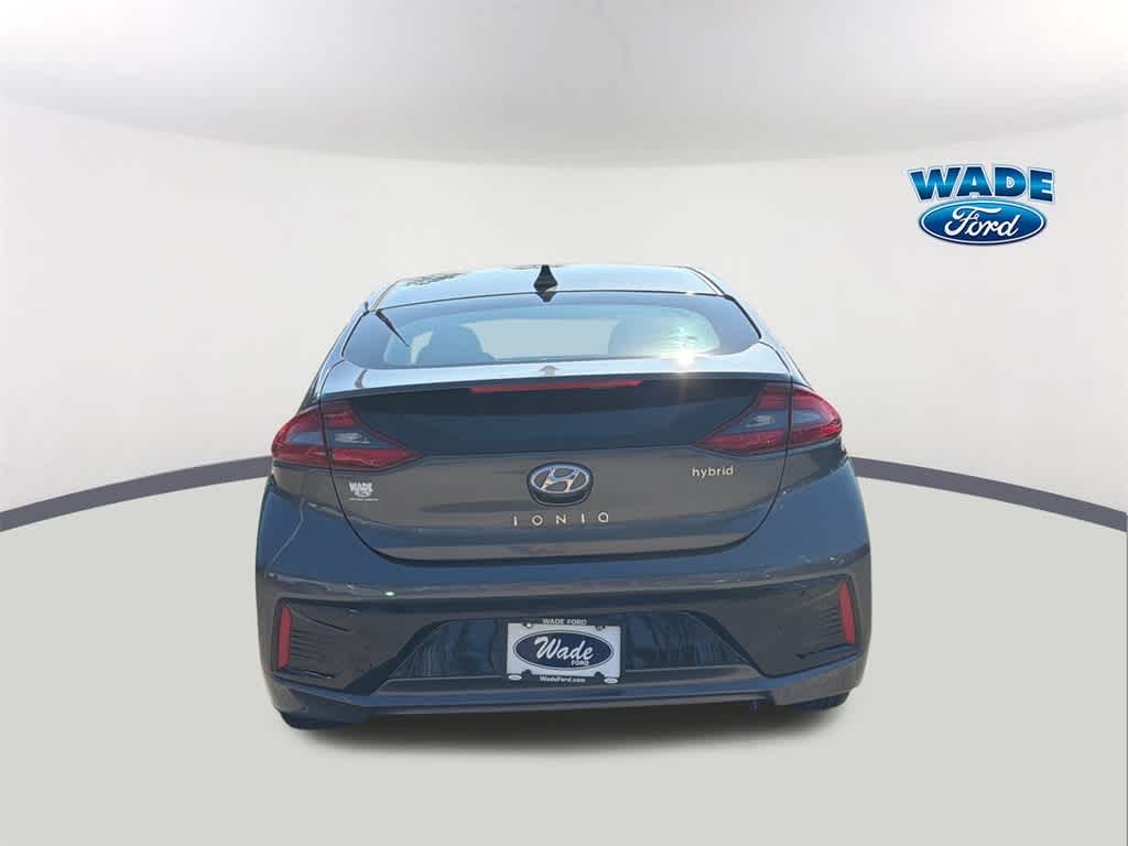 Thumbnail: 2017 Hyundai Ioniq - 6