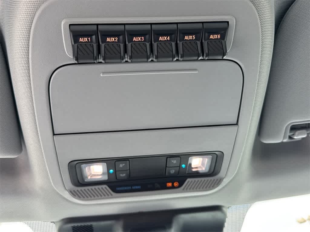 Thumbnail: 2025 Ford F-250 - 30