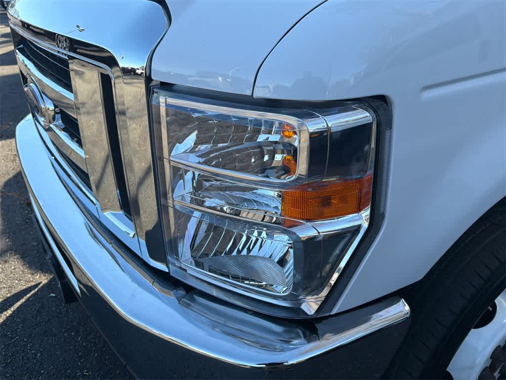 Thumbnail: 2023 Ford Econoline - 6