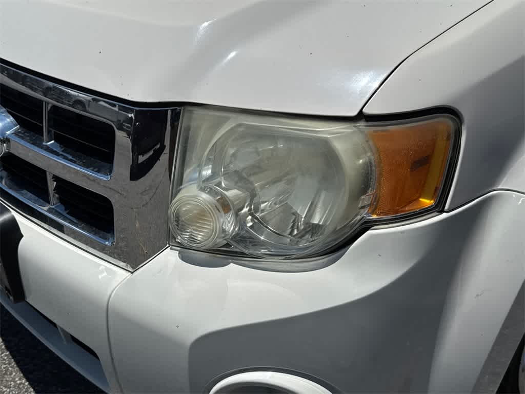 Thumbnail: 2009 Ford Escape - 10