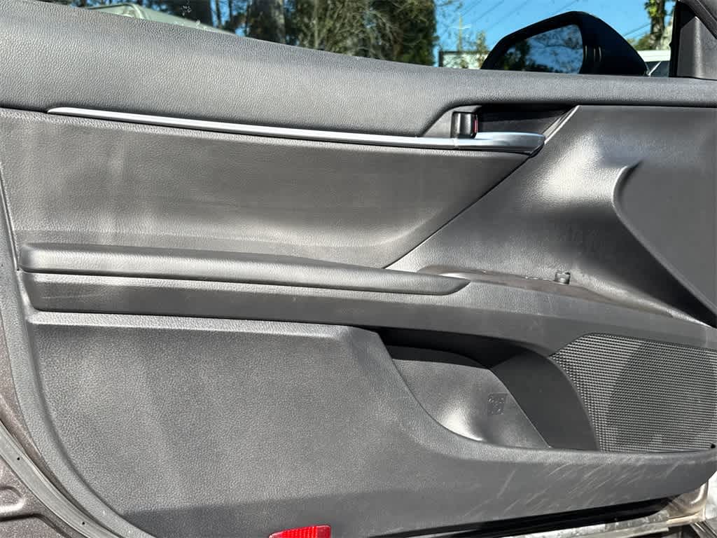 Thumbnail: 2023 Toyota Camry - 11