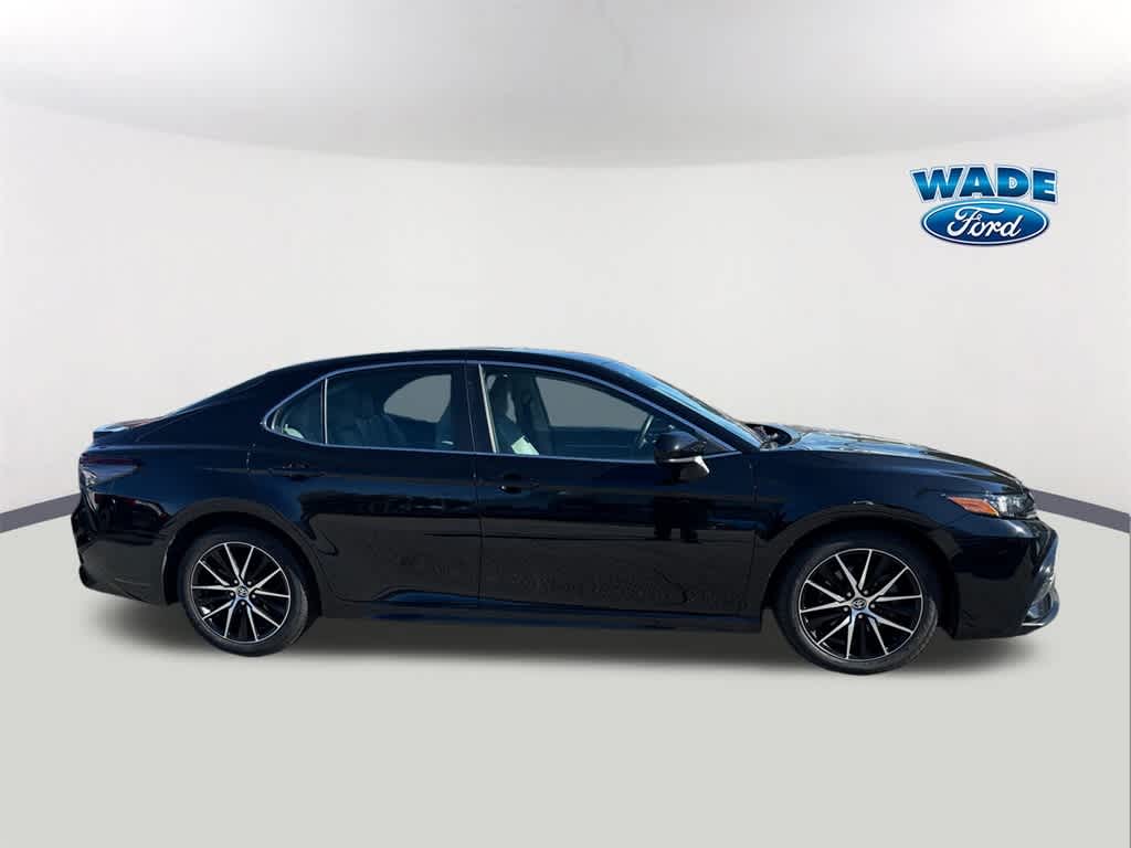 Thumbnail: 2021 Toyota Camry - 4