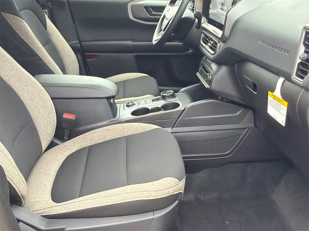 Thumbnail: 2025 Ford Bronco Sport - 12