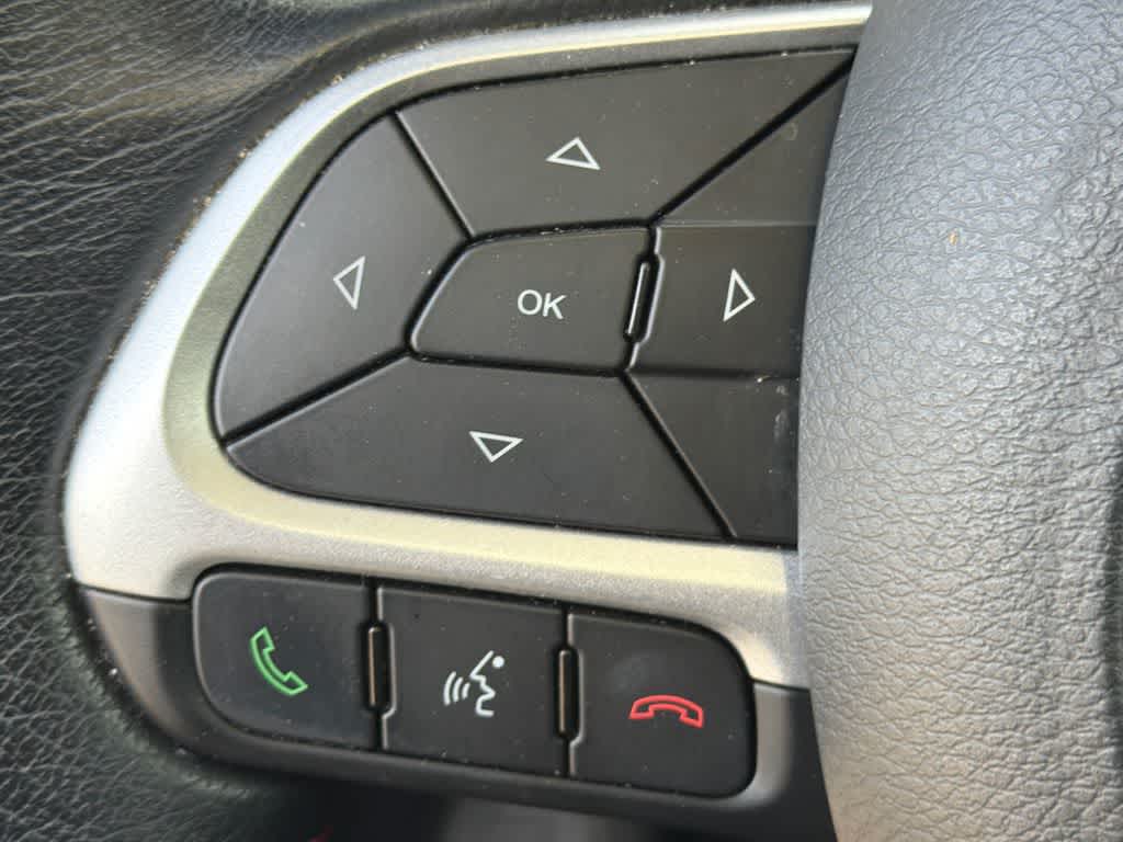 Thumbnail: 2021 Jeep Renegade - 22