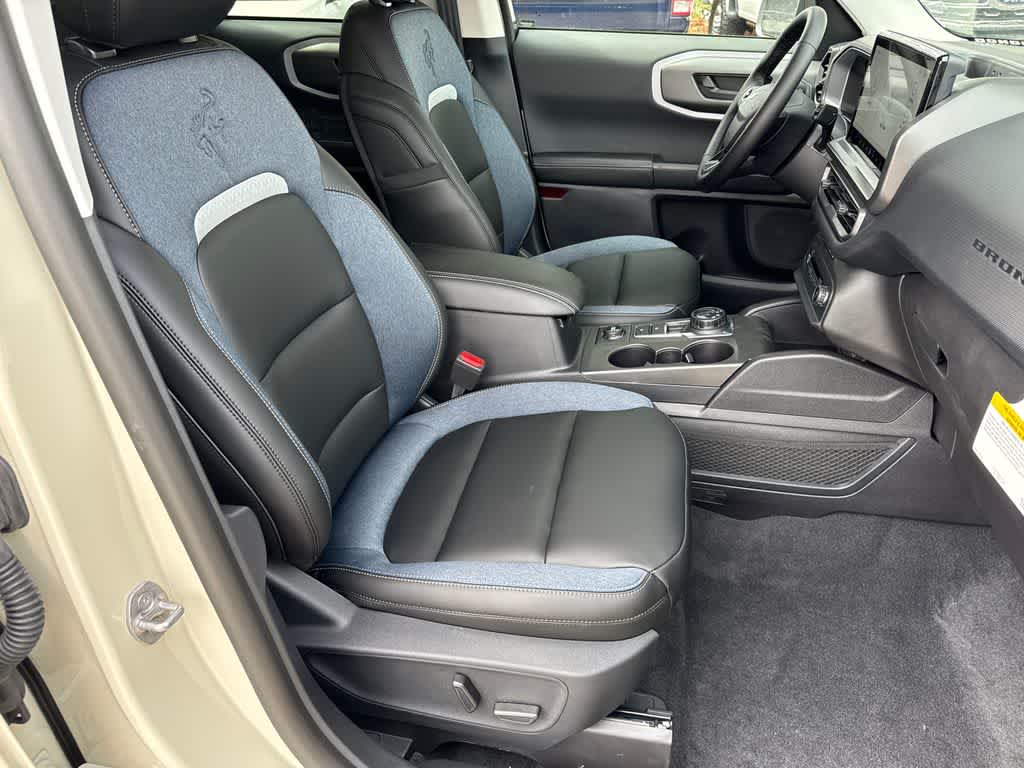 Thumbnail: 2025 Ford Bronco Sport - 12