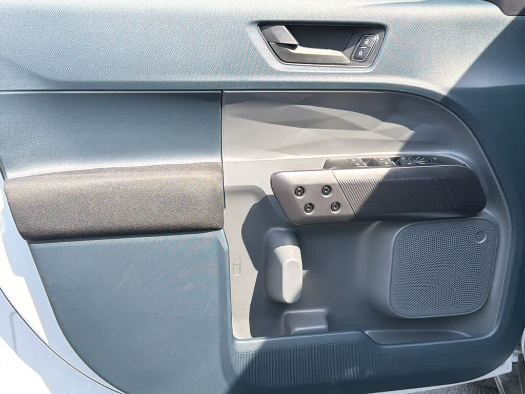 Thumbnail: 2026 Ford Maverick - 11