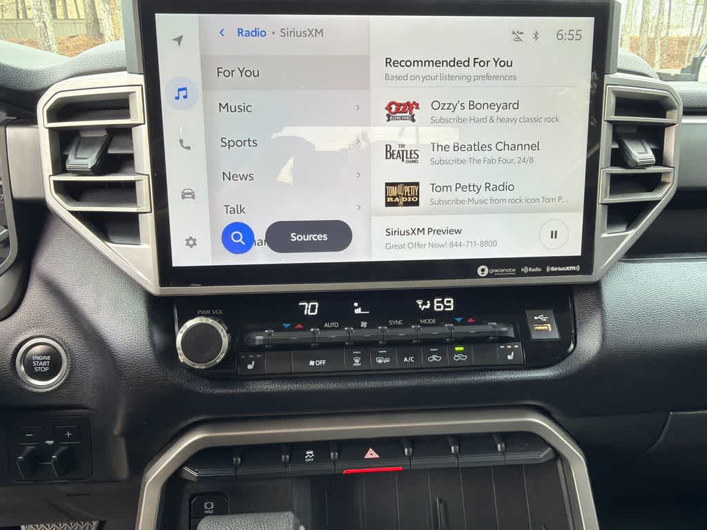 Thumbnail: 2022 Toyota Tundra - 25