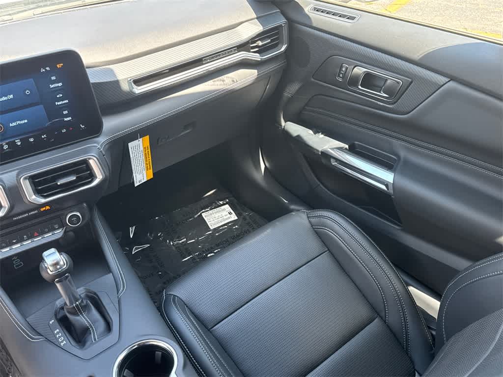 Thumbnail: 2025 Ford Mustang - 19