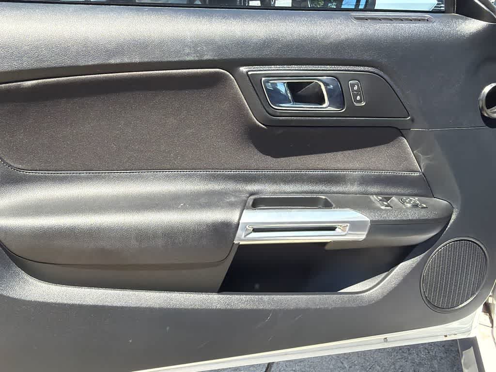 Thumbnail: 2015 Ford Mustang - 11