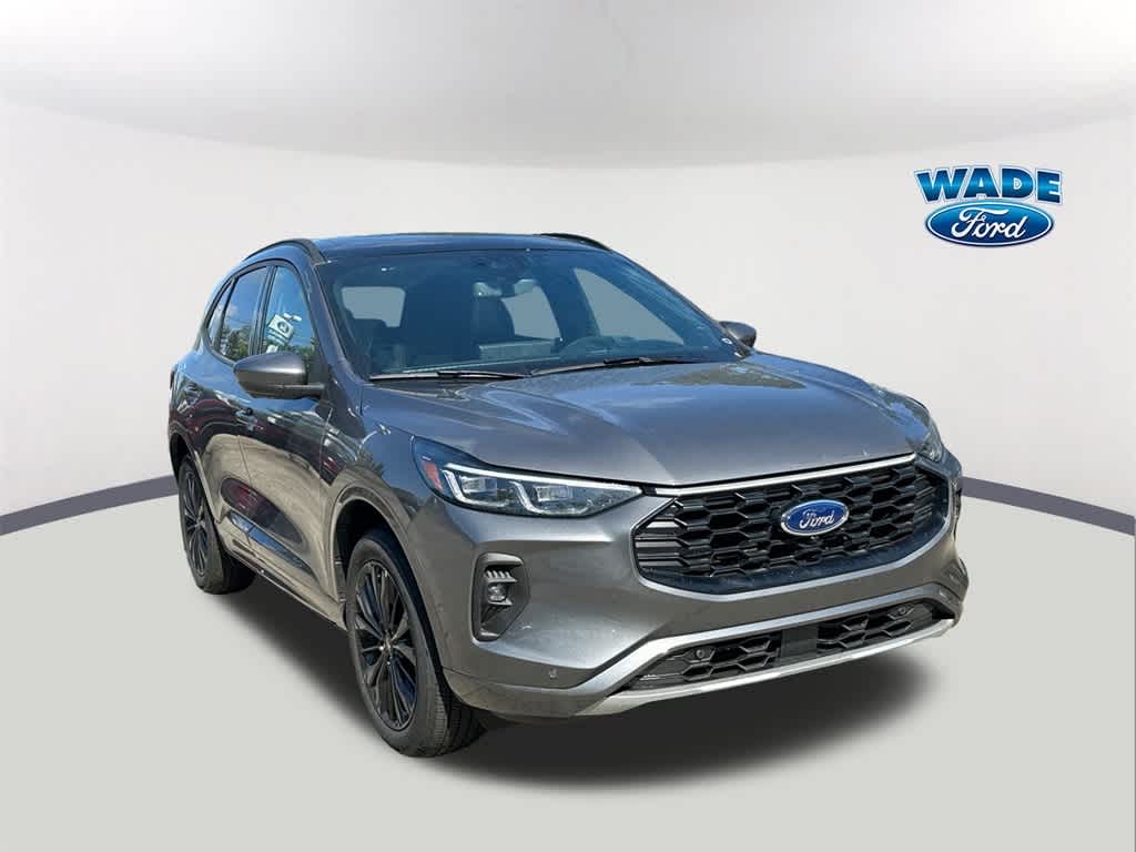 Thumbnail: 2024 Ford Escape - 3