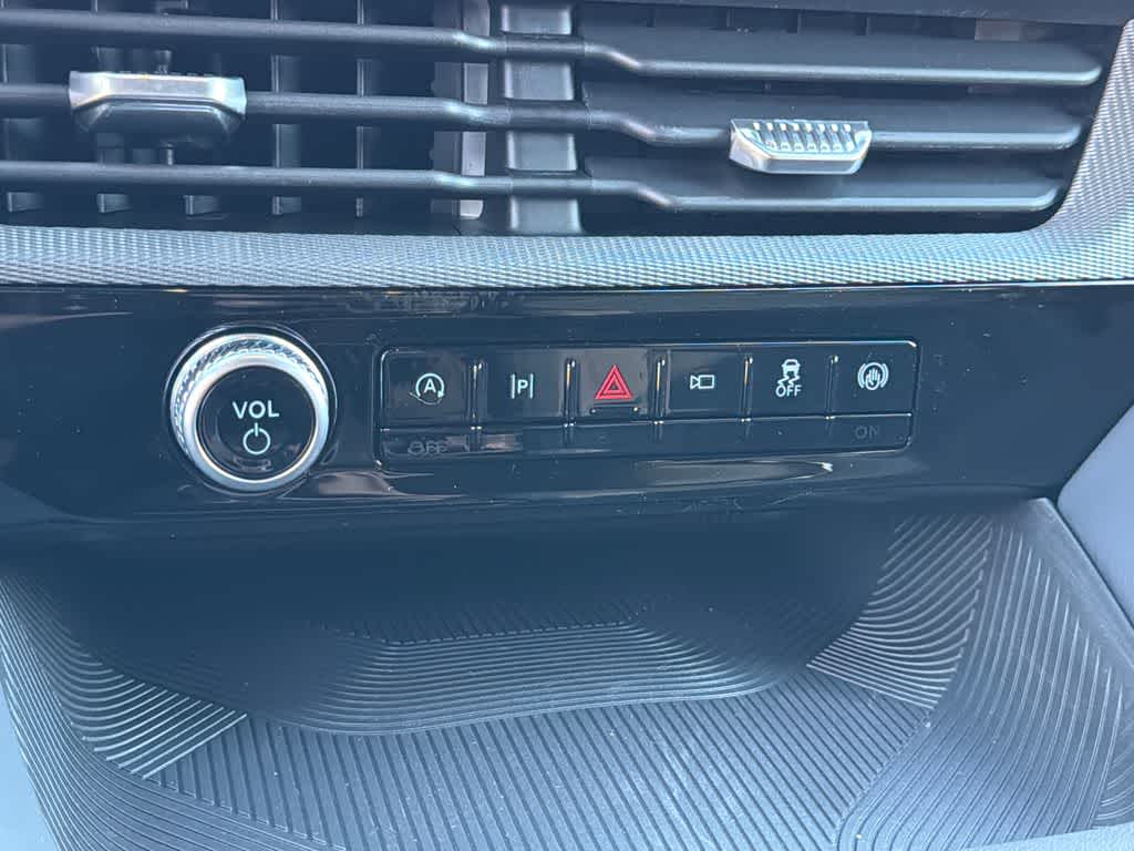 Thumbnail: 2026 Ford Explorer - 30