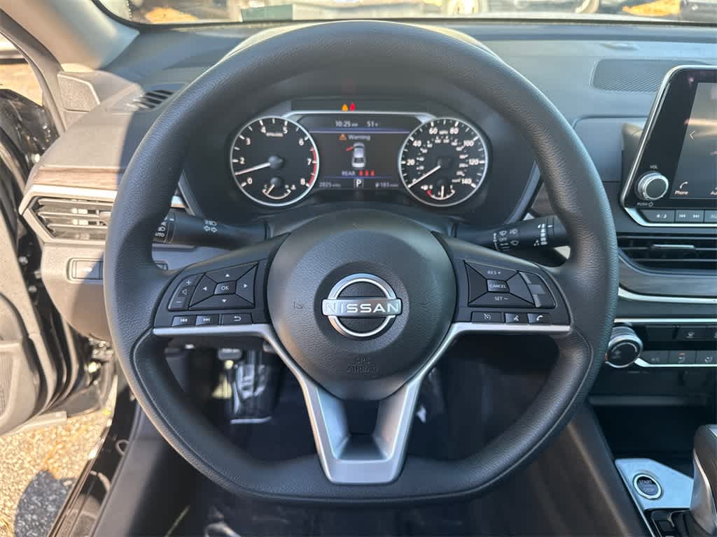 Thumbnail: 2025 Nissan Altima - 21