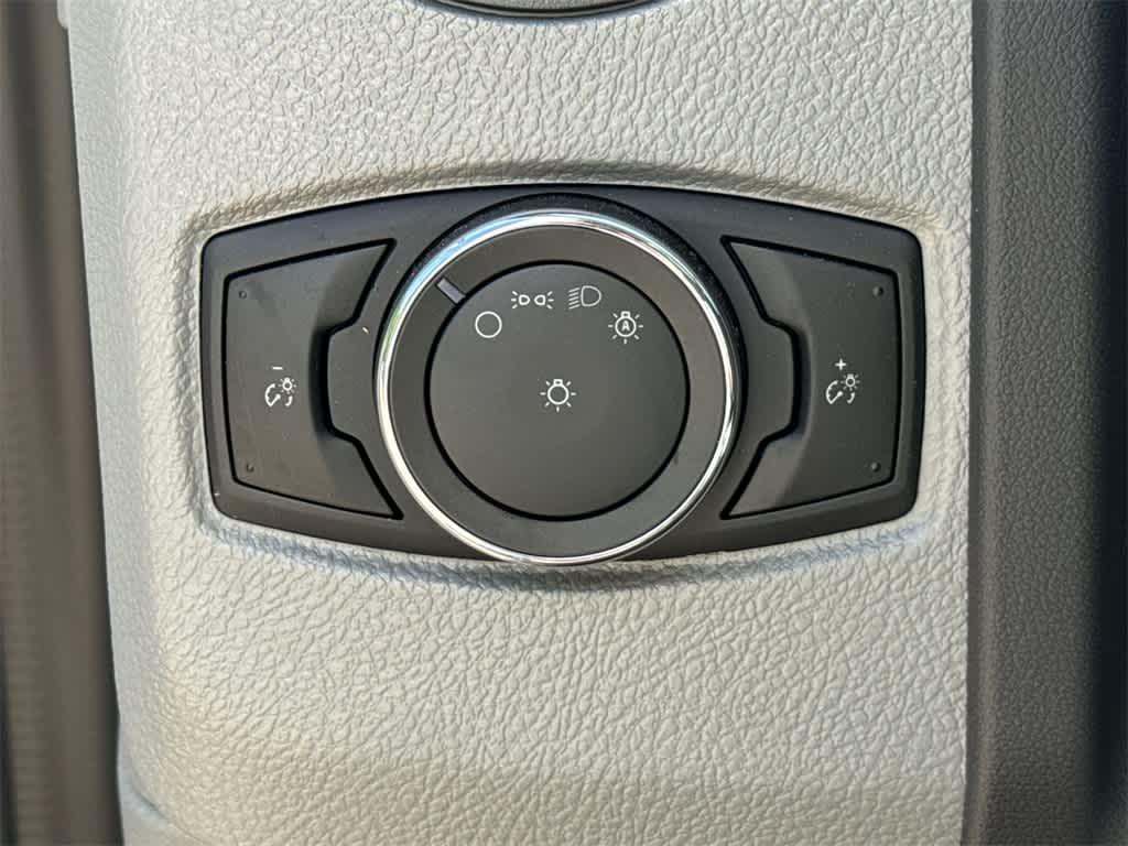 Thumbnail: 2025 Ford Econoline - 22