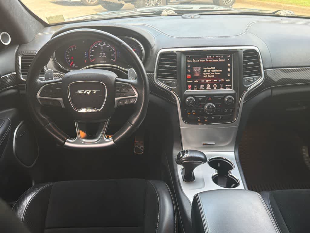 Thumbnail: 2015 Jeep Grand Cherokee - 21