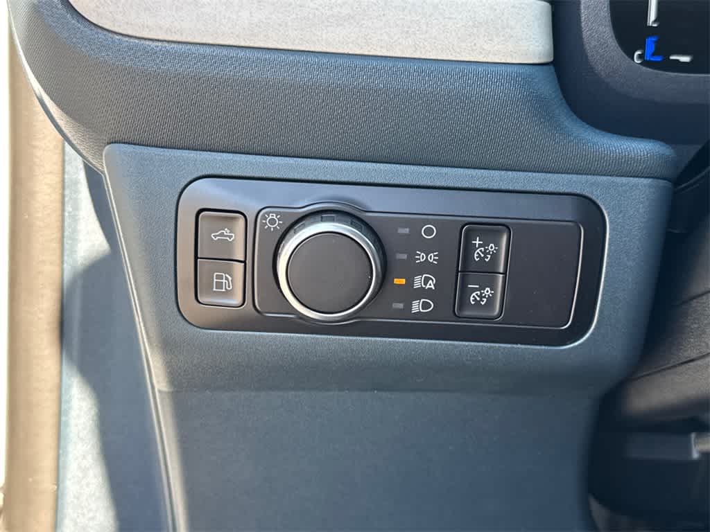 Thumbnail: 2025 Ford Maverick - 30