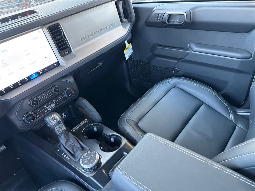 Thumbnail: 2025 Ford Bronco - 20