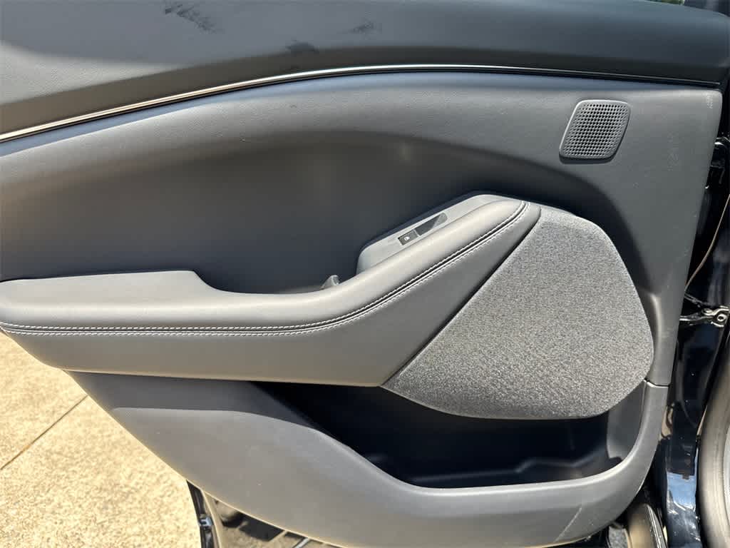 Thumbnail: 2025 Ford Mustang Mach-E - 19