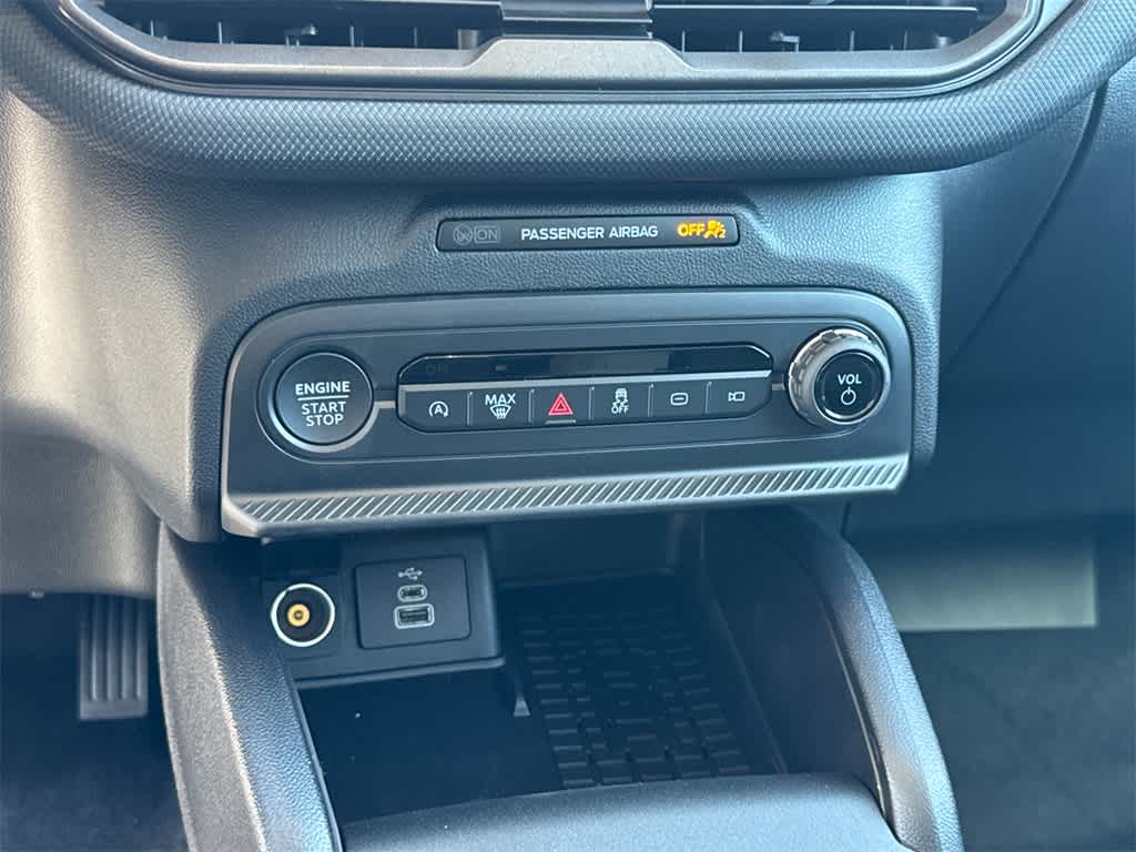 Thumbnail: 2025 Ford Bronco Sport - 28