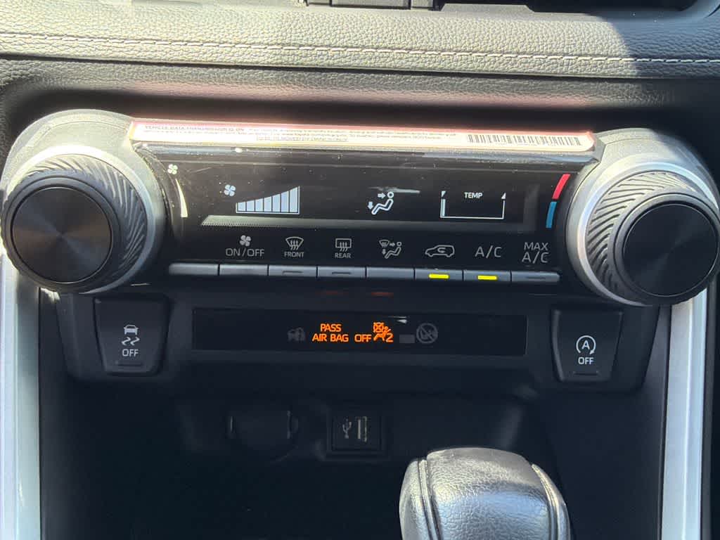 Thumbnail: 2024 Toyota RAV4 - 28