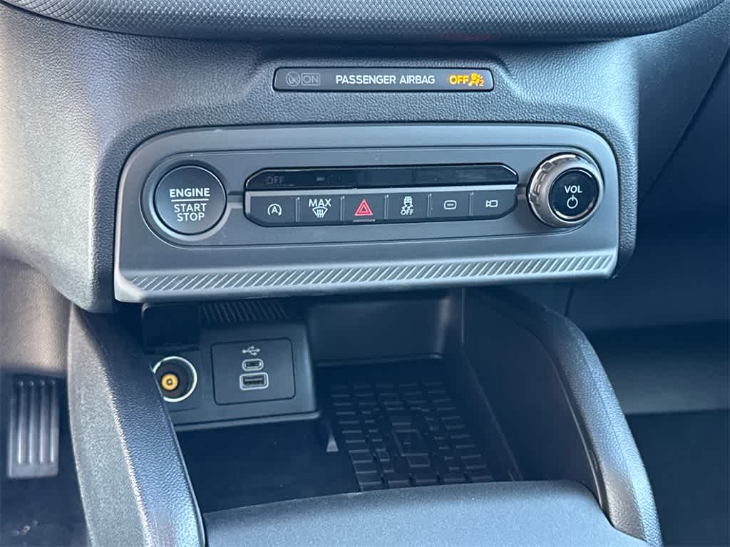 Thumbnail: 2025 Ford Bronco Sport - 28