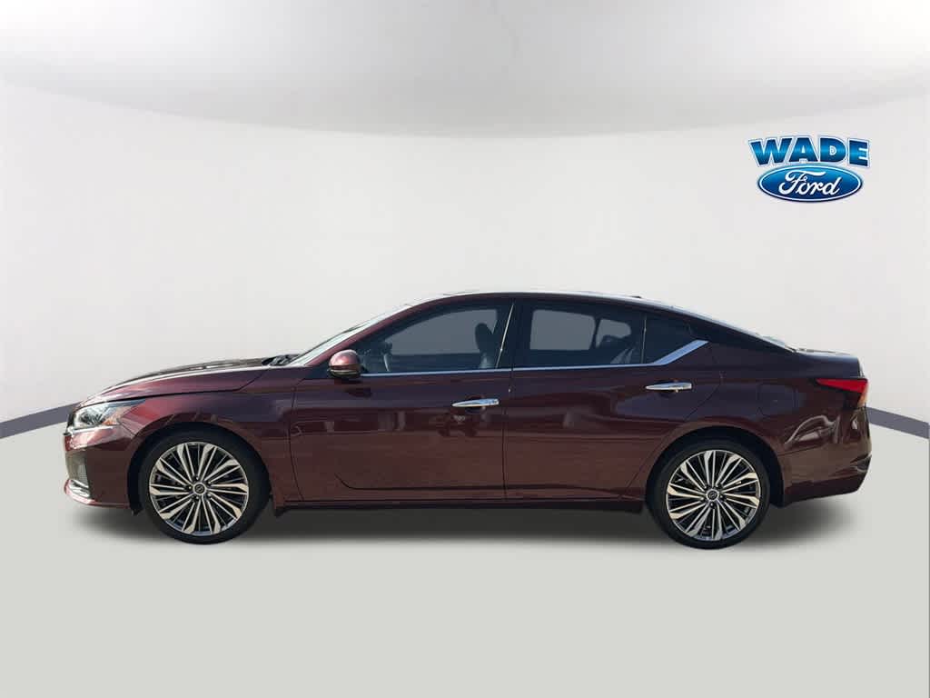 Thumbnail: 2023 Nissan Altima - 8