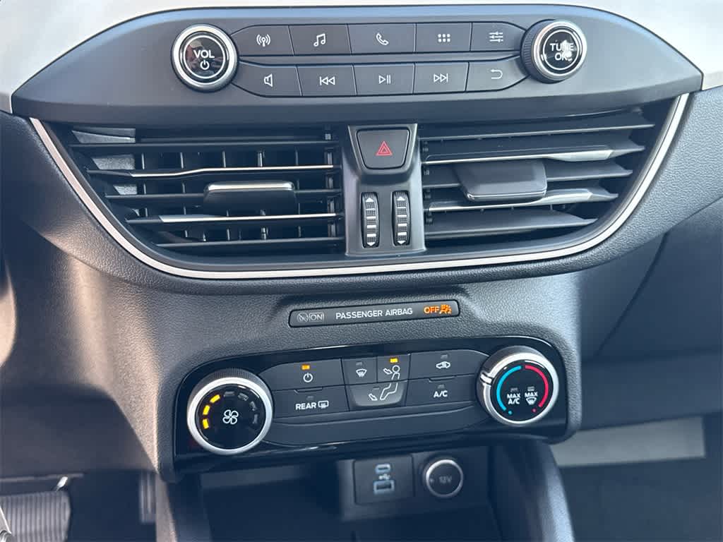 Thumbnail: 2021 Ford Escape - 28